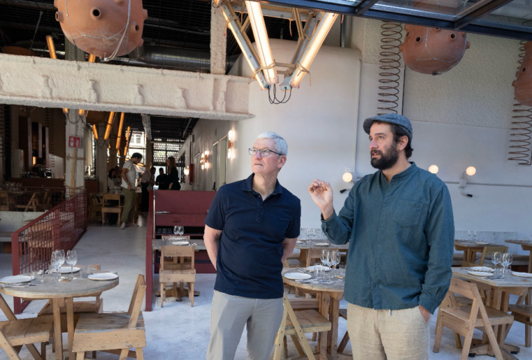 Tim Cook visita Mo de Movimiento, de Proyectos Conscientes, dueños también del restaurante TRAMO donde Tapas Magazine va a celebrar Tapas Summit FoodTech