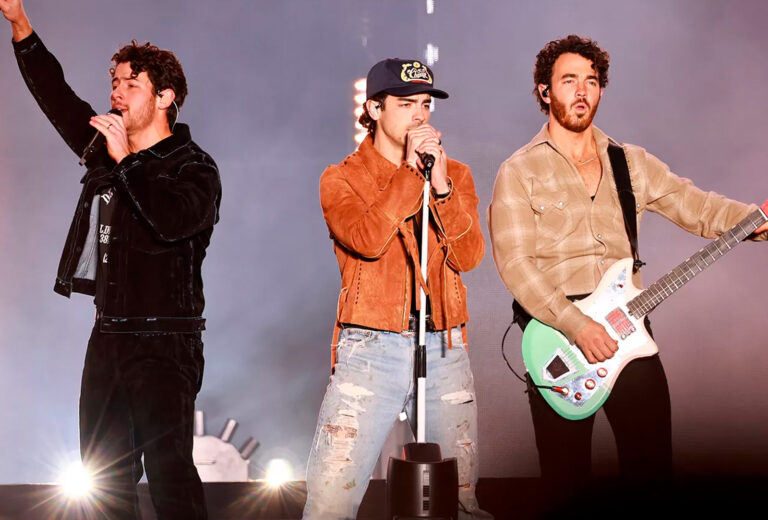Los Jonas Brothers revolucionan a su club de fans con unos helados exclusivos