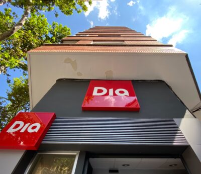 Economía/Bolsa.- Dia cierra con una caída cercana al 4% pese a aumentar un 3% sus ventas netas hasta septiembre