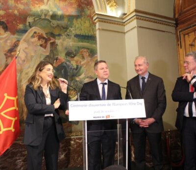 Economía.- García-Page quiere ampliar los miembros que forman la Asamblea de las Regiones Europeas Vitivinícolas