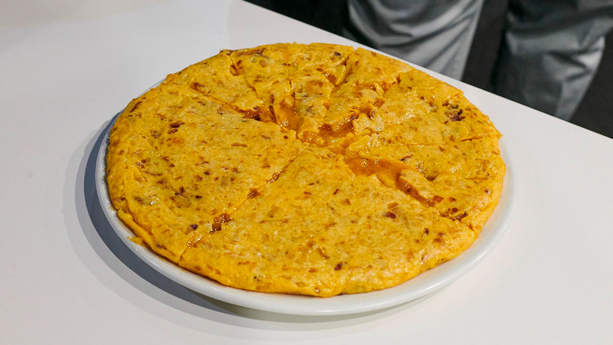 The best tortilla de patatas is served in this Cantabrian restaurant