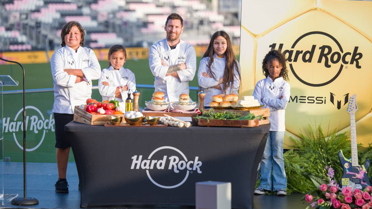 This is the Kids Menu that Leo Messi has created for Hard Rock