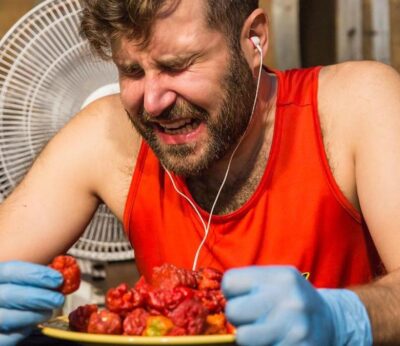 Este es el récord de comer más Carolina Reaper, el chile más picante del mundo, en menos tiempo