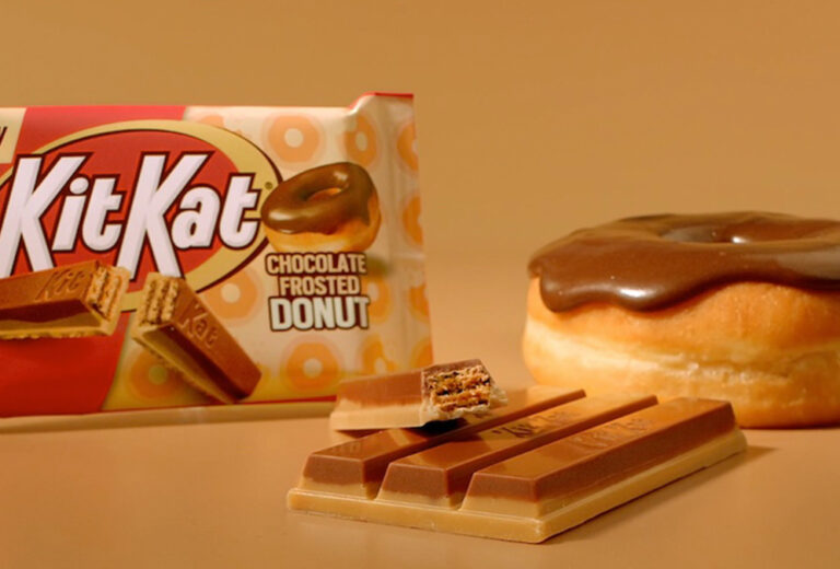 Kit Kat presenta un nuevo sabor a donut escarchado de chocolate