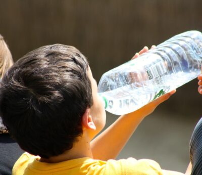 Economía.- El convenio colectivo de aguas de bebidas envasadas recoge un alza salarial de 5,75%