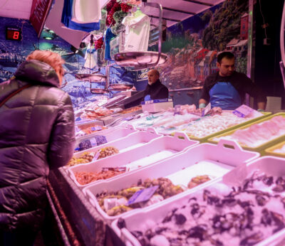 Economía.- La cesta básica de la compra se encarece en 2023 el 1,8% con el aceite de oliva disparado con un alza de 51%