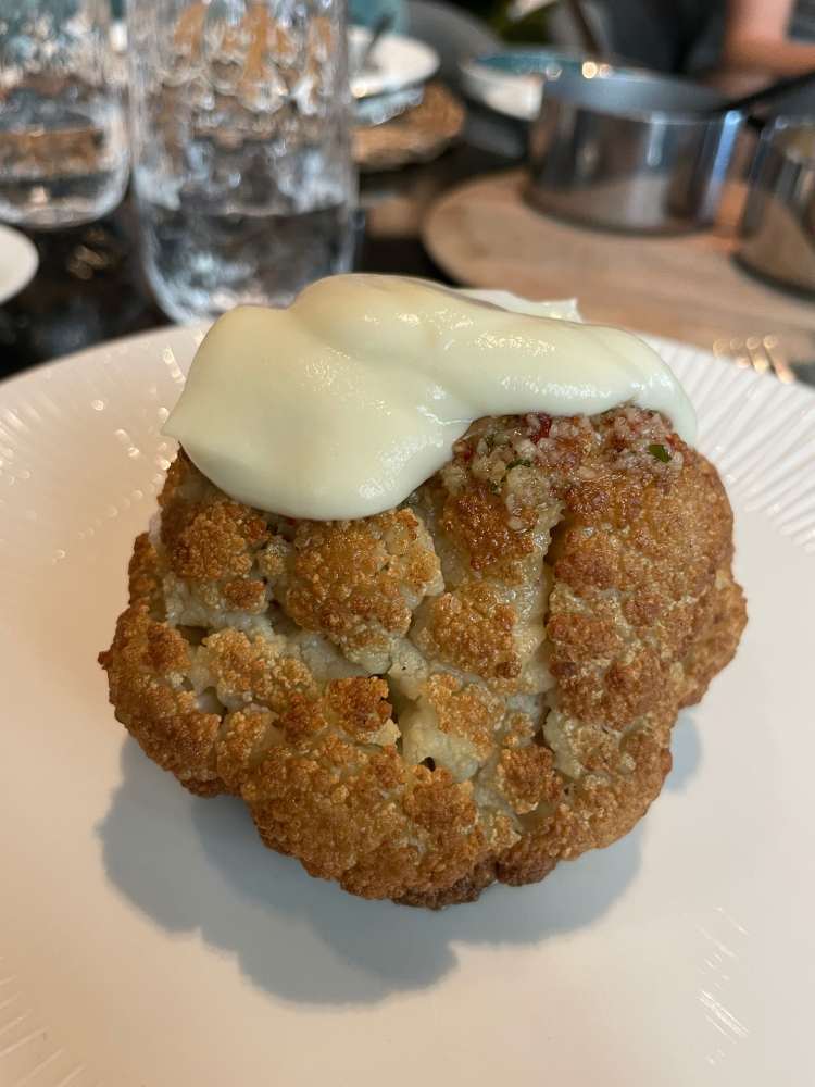 El plan gourmet incluye este plato estrella de Basque Sevilla.