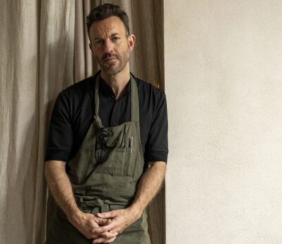 El chef danés Mads Refslund, cofundador del Noma, presentará su cocina de leña en Madrid Fusión