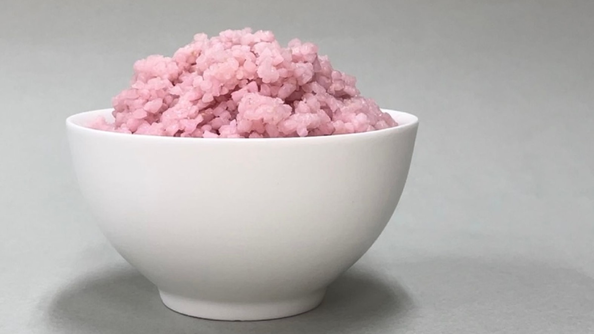 Lab-grown ‘beef rice’ that is pink in color