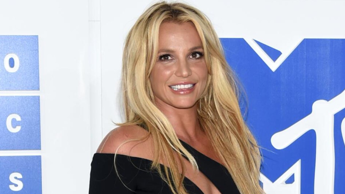 Britney Spears teams up with Glace to launch a hot chocolate for a good cause