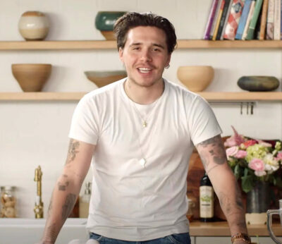 Las claves de Brooklyn Beckham para cocinar una tortilla francesa con caviar