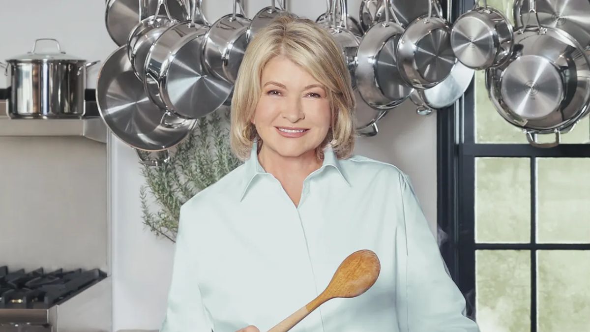This is the trick that Martha Stewart uses for a crispy bacon