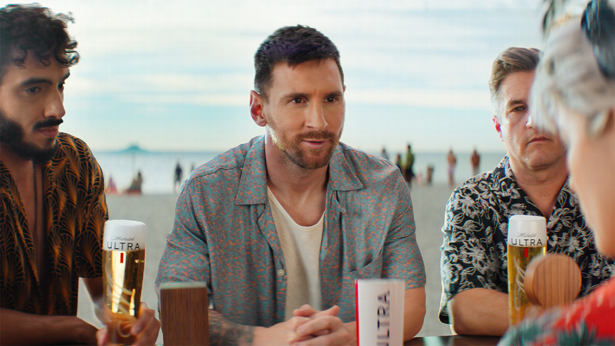 Messi, Jason Sudeikis and Dan Marino star in Michelob Super Bowl advert