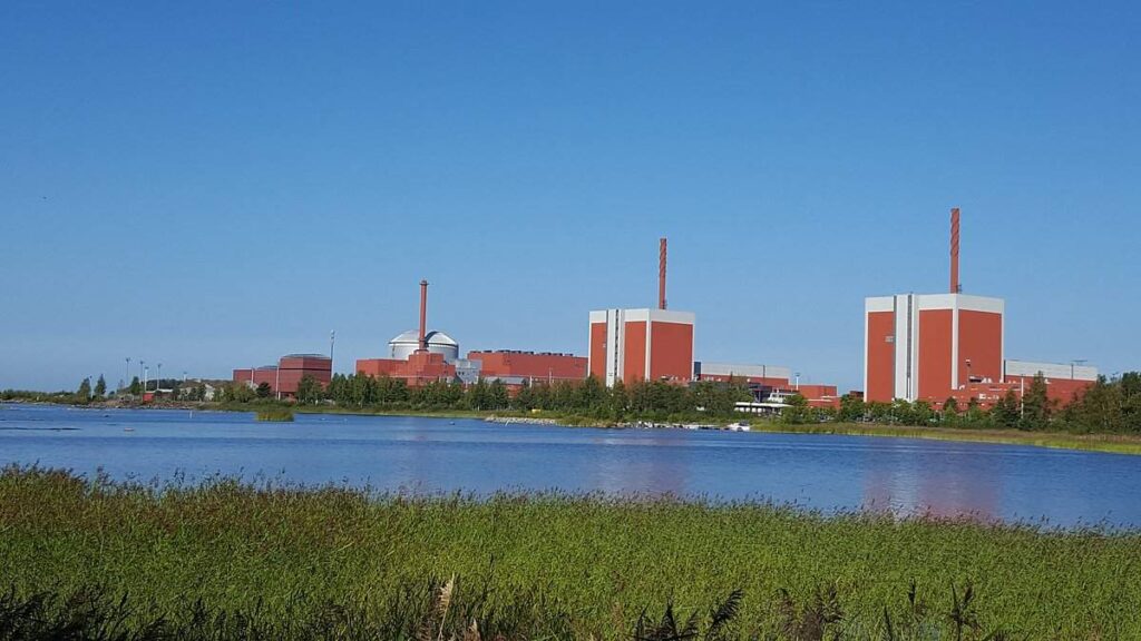 Otra de las localizaciones más insólitas de viñedos es cerca de la planta nuclear de Olkiluoto.