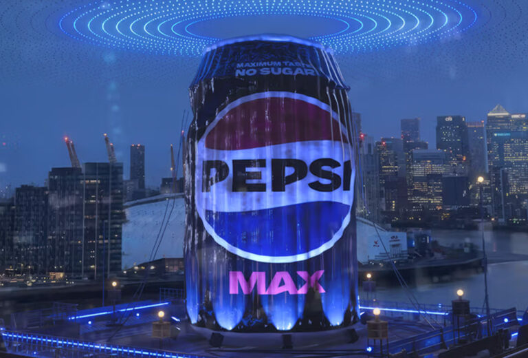 Pepsi presenta su nuevo logo en lugares emblemáticos de todo el mundo