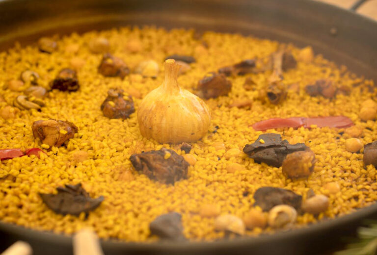 This Valencian restaurant cooks ‘the best paella in the world’, according to Ferran Adrià