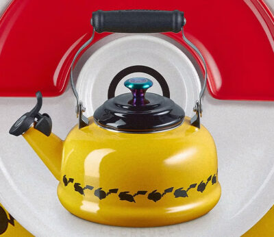 Le Creuset unveils an exclusive Pokémon tableware collection