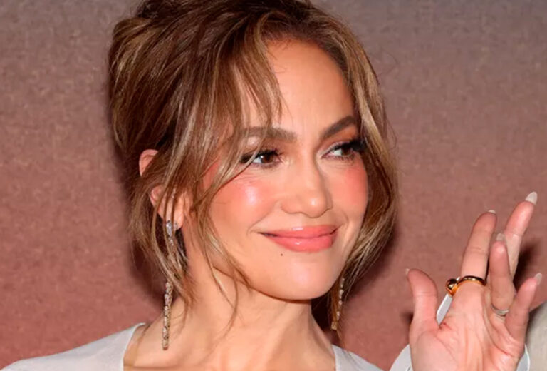 Jennifer Lopez celebra su comida de cumpleaños en los Hamptons