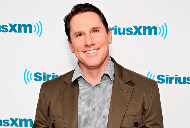 Nicholas Sparks revoluciona internet con su ensalada de pollo