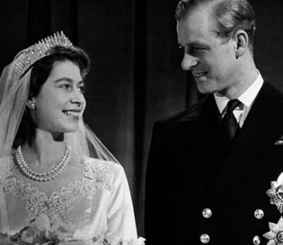 Se subasta un trozo de la tarta nupcial de la reina Isabel y el príncipe Felipe