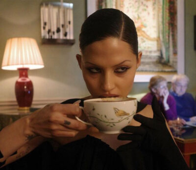 Drinking coffee could extend your life, new study finds