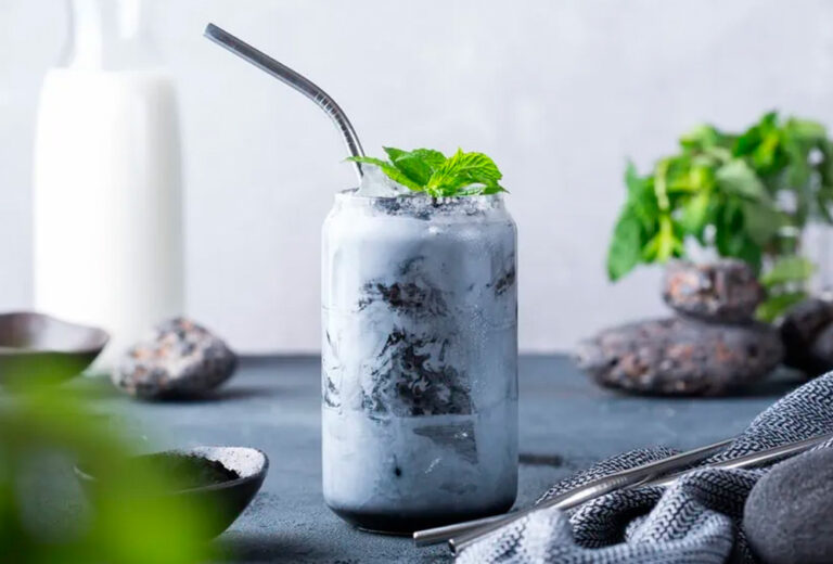 Charcoal latte, el café de carbón activado con efecto detox