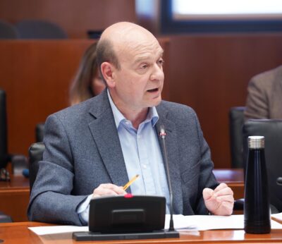 El Parlamento propone subvencionar los costes de la modernización de regadío de los pequeños propietarios de Bardenas V