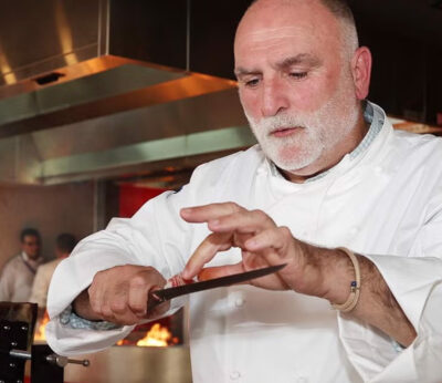 José Andrés nos enseña a hacer ‘la mejor tortilla de la historia’ en 45 segundos