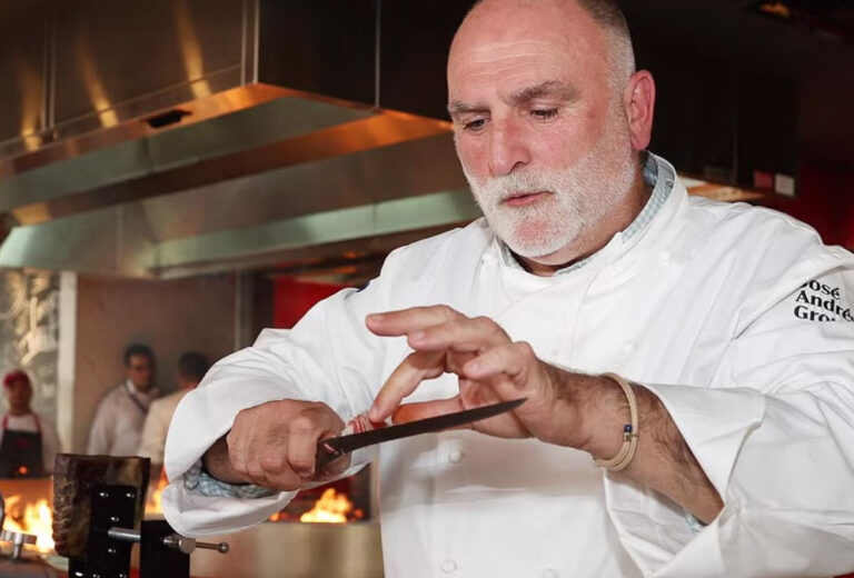 José Andrés nos enseña a hacer ‘la mejor tortilla de la historia’ en 45 segundos