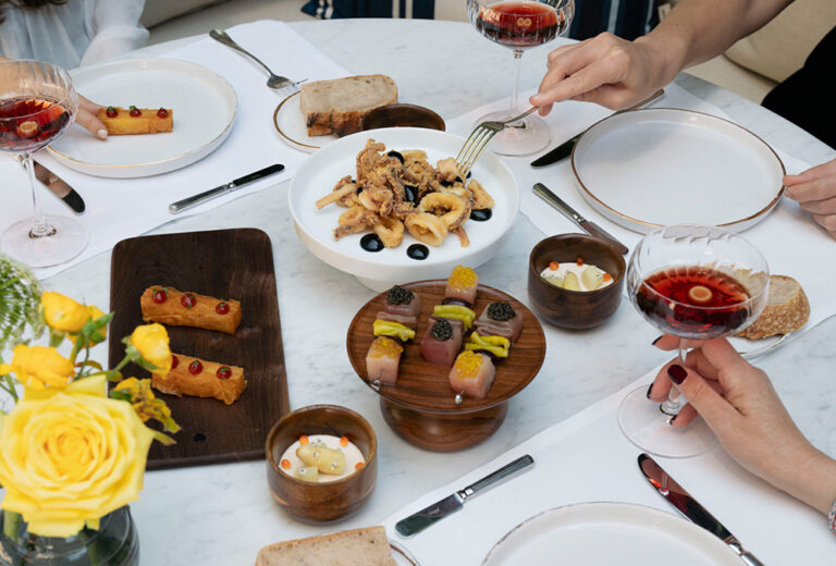 El verano de Amós: platos de temporada, tapeo y vermut