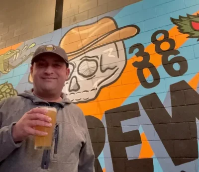 Conoce al hombre que ha bebido cerveza en 3.806 cervecerías
