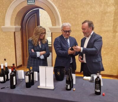 Rincón inaugura la III Jornada Razimo, que reúne a casi mil profesionales del vino