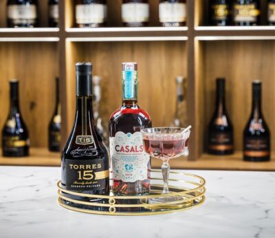 Agro.- San Francisco World Spirits Competition 2025 premia al brandy Torres 15 y al vermut Casals