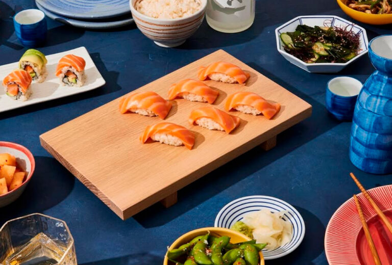 El salmón cultivado en laboratorio llega a la mesa