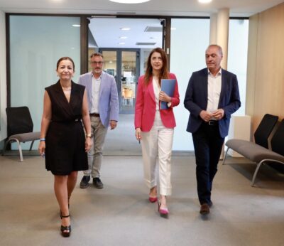 La Xunta quiere hacer «frente común» con el sector primario ante de las nuevas políticas europeas para el rural y el mar