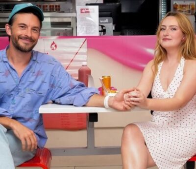 Jonathan Bailey conquista Chicken Shop Date entre nuggets y coqueteo