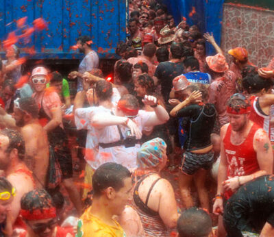 La Tomatina 2025: la gran fiesta del tomate resurge con resiliencia
