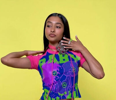 BB Trickz prepara una red velvet clásica con flores