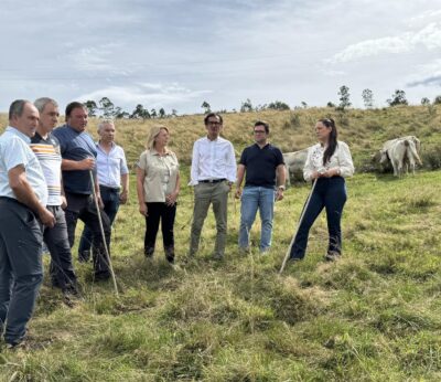 El Gobierno cede su finca en Guriezo a una familia con 44 vacas afectada por los incendios de León