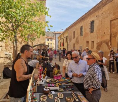 Zaragoza.-El consejero Javier Rincón ensalza el esfuerzo por conservar las tradiciones en la IX Feria del Manubles