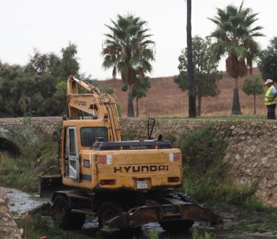 Huelva.- El Ayuntamiento de Palos de la Frontera prosigue con su plan de actuación sobre su red de caminos y arroyos