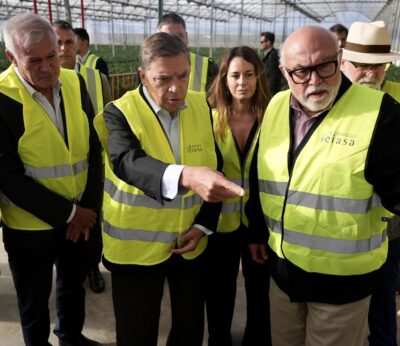 Planas anuncia que en noviembre pagarán 49,4 millones más a agricultores y ganaderos afectados por la dana