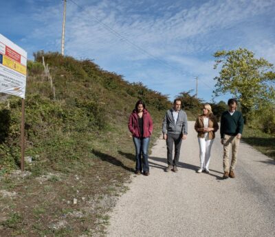 El Gobierno mejora caminos rurales e instala una planta fotovoltaica de autoconsumo en Santiurde de Reinosa