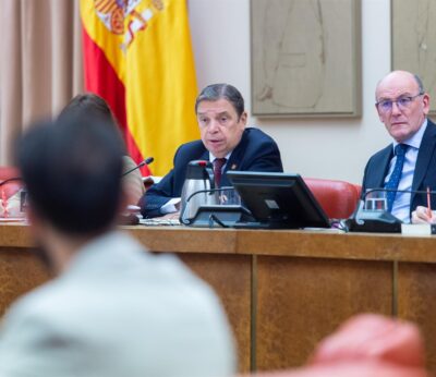 Planas prevé una «gran tarea» ante los recortes de Bruselas en política pesquera que ve «absolutamente injustificados»