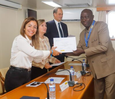 Pesca.- Villaverde eleva Galicia a «referente internacional» en el combate a la pesca ilegal