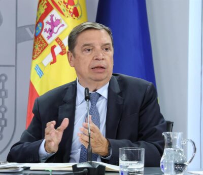Planas asegura que el sector primario canario y el mantenimiento del POSEI son «una cuestión de Estado»