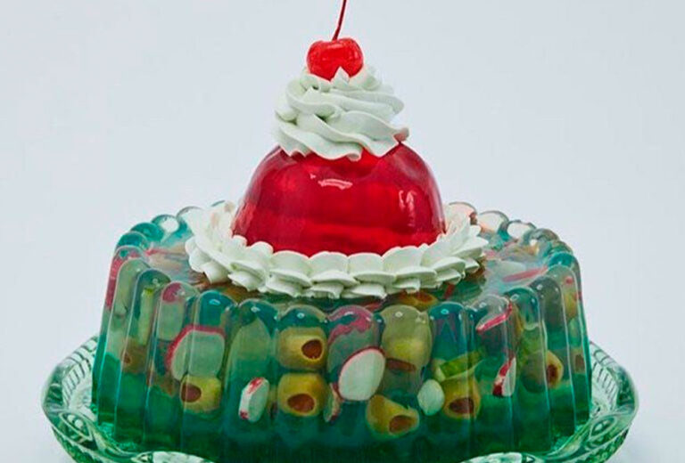 La extraña obsesión de los años 70 por las ensaladas de gelatina