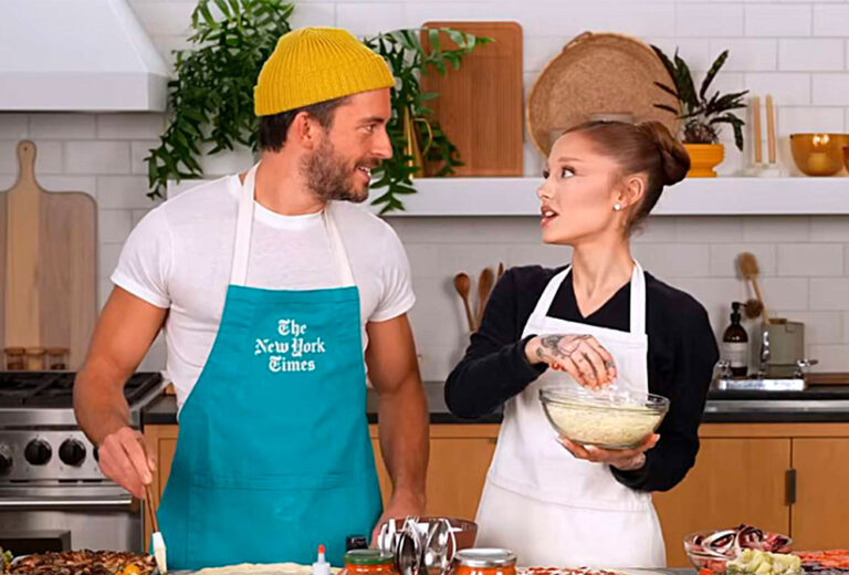 Ariana Grande y Jonathan Bailey preparan pizzas para el NY Times