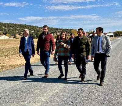 González Corral destaca que en esta legislatura se habrán invertido 6,8 millones para adecuar 269 KM de caminos rurales