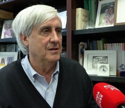 Badiola cree que la gripe aviar remitirá en «máximo tres semanas» y no afectará a la cadena alimentaria